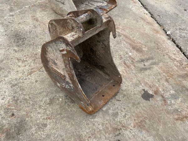 12" MINI DIGGER BUCKET.....35mm PINS....1350. 310837199