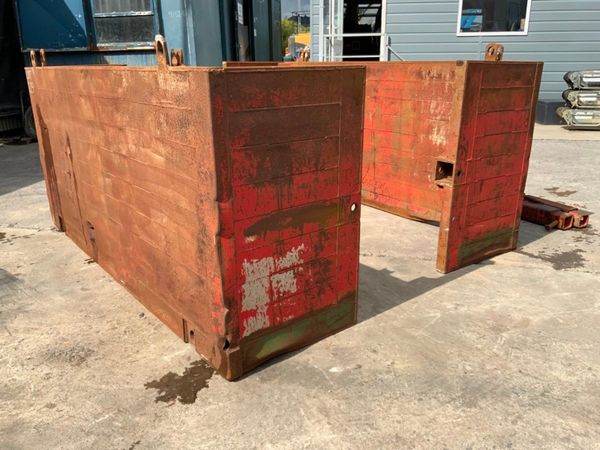 2.5mt x 1.1mt MANHOLE SHORING  BOX.........129 310878777