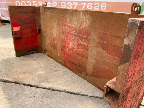 2.5mt x 1.1mt MANHOLE SHORING  BOX.........129 310878779
