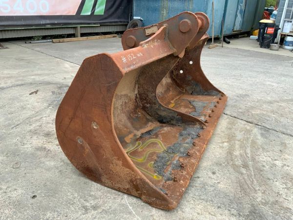 84" HILL GRADING BUCKET.....80mm PINS.....152.. 310978415