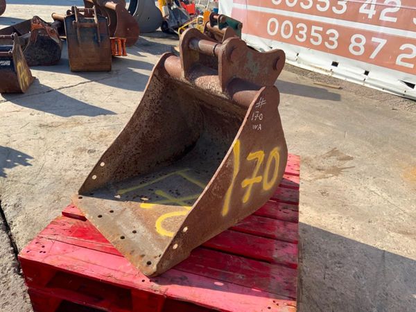 24" DIGGING BUCKET...50mm PINS.......170. 310970361