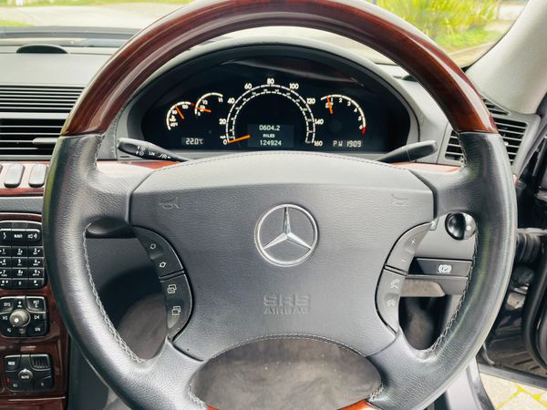 DAVID AND VICTORIA BECKHAM 2001 MERCEDES S500 LWB 310982798