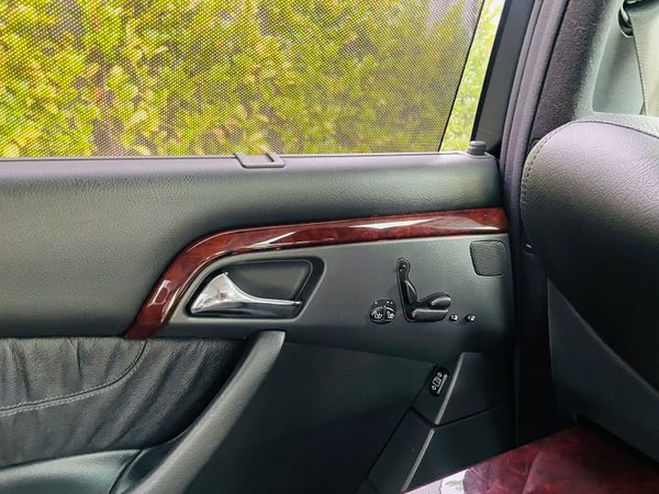 DAVID AND VICTORIA BECKHAM 2001 MERCEDES S500 LWB 310982792