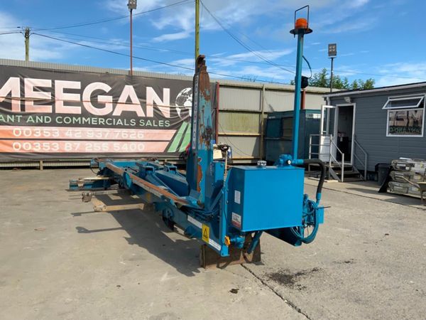 2017 BOUGHTON 8132 BIG HOOK SKIP GEAR.....772.. 311146680