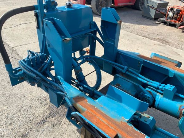 2017 BOUGHTON 8132 BIG HOOK SKIP GEAR.....772.. 311146707