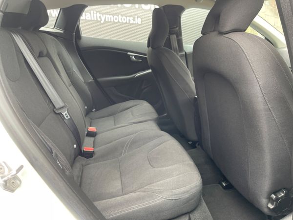 2015 VOLVO V40 (S30) 312126364
