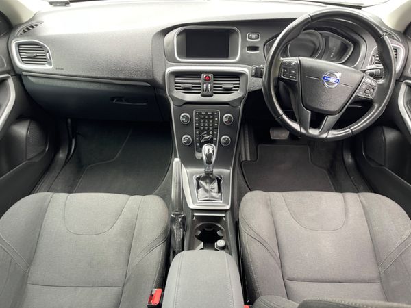 2015 VOLVO V40 (S30) 312126369