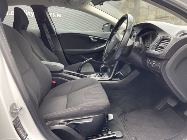 2015 VOLVO V40 (S30) 312126362