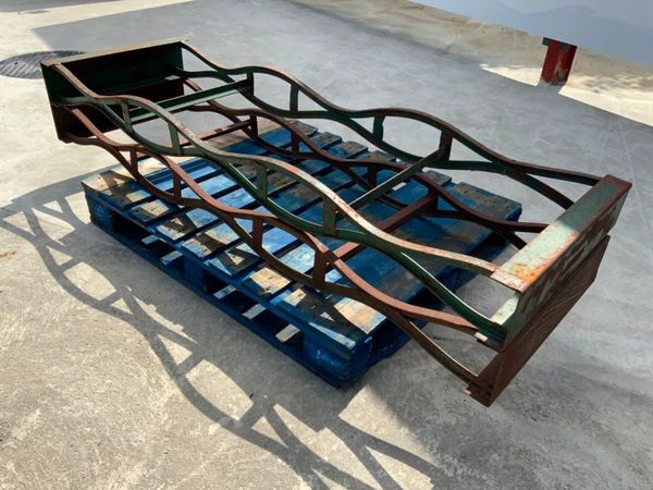 45gal BARREL DISPENSING / STORAGE STANDS. 312121005