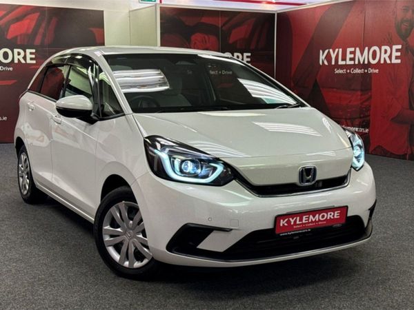 car-reversing-camera-fitting-service-21-341-all-sections-ads-for-sale