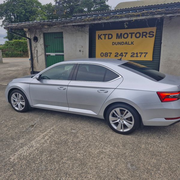 Skoda Superb 2022 1.4 petrol hybrid 312173170