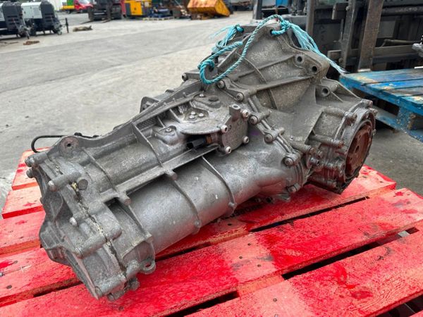 AUDI A4...2.0 TDI 6 SPEED GEARBOX......P17G73 312338217