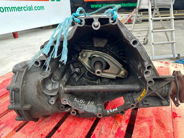AUDI A4...2.0 TDI 6 SPEED GEARBOX......P17G73 312338211
