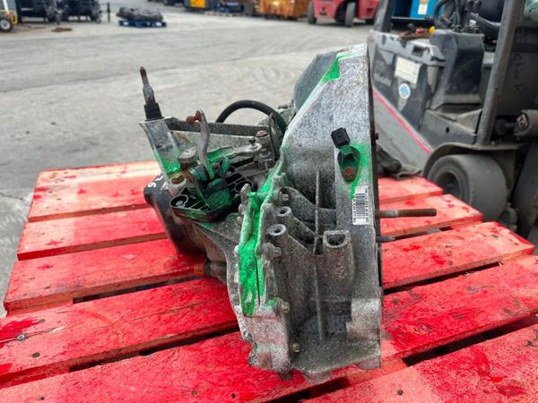 2010 RENAULT CLIO 1.2 PETROL GEARBOX...P18G76 312338477