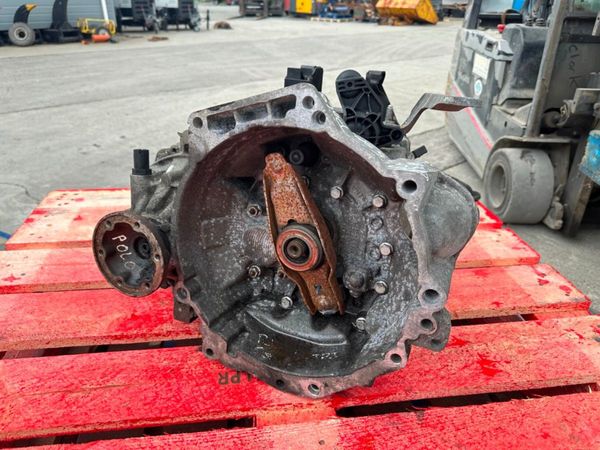 2013 POLO 1.6 TDI GEARBOX ....P17G72 312344336