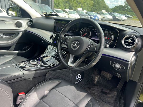 181 Mercedes-Benz E-Class 313785619