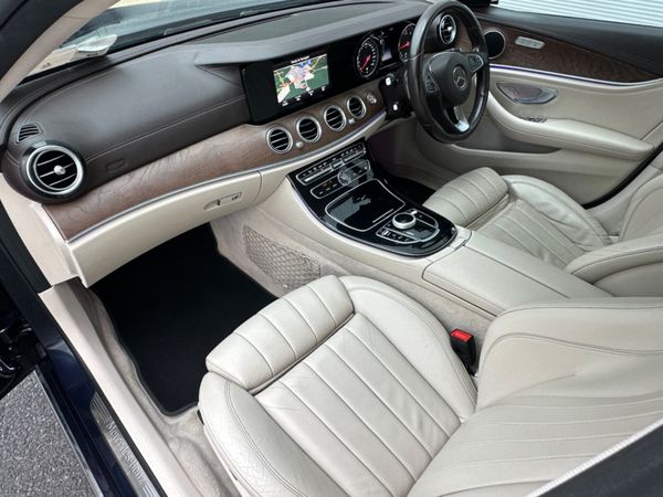Mercedes-Benz E220d 324044783