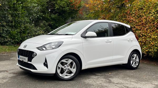 Hyundai i10 Deluxe 324763865