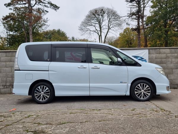 2014 Nissan Serena 2.0 Hybrid Highway Star 8 Seate 324867274
