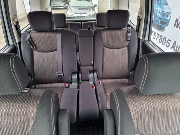 2014 Nissan Serena 2.0 Hybrid Highway Star 8 Seate 324868297