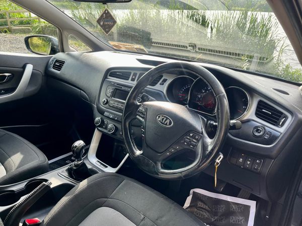 Kia Ceed 2014 325354811