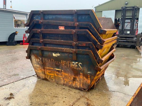 4yd3 BUILDERS REFUSE / CHAINLIFT SKIPS......2831. 325485300
