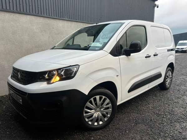 2020 Peugeot Partner 'Professional Plus 325486620