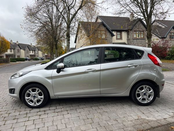 Ford Fiesta 2016 1.25 LOW KMS 5 Door 325779817