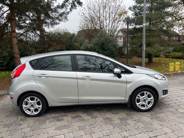 Ford Fiesta 2016 1.25 LOW KMS 5 Door 325779824