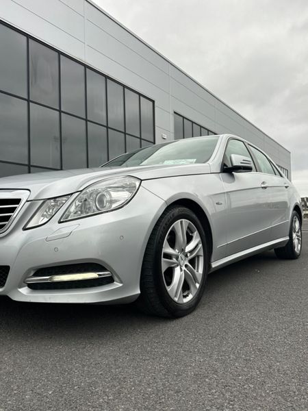 Mercedes-Benz E220d 325850477