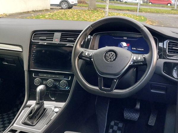 Volkswagen Golf Estate Highline Automatic 2018 326168363