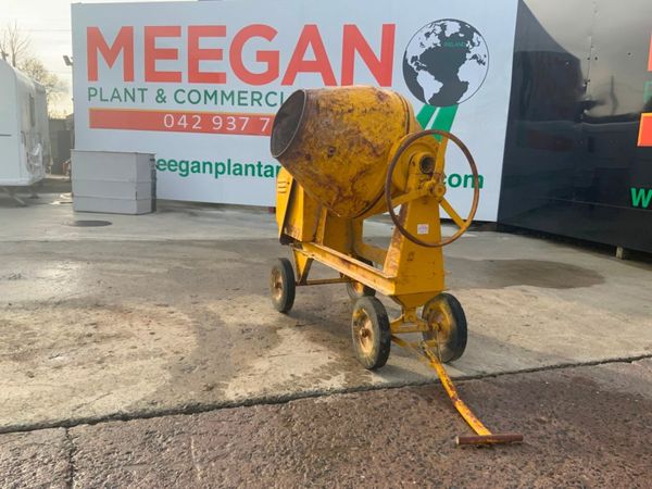 MAXIMIXAM  CEMENT MIXER...LISTER ENGINE.10W 326182950