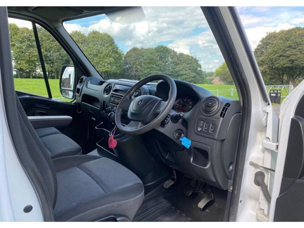 Renault Master 5m New Body Master Lowloader 326247271