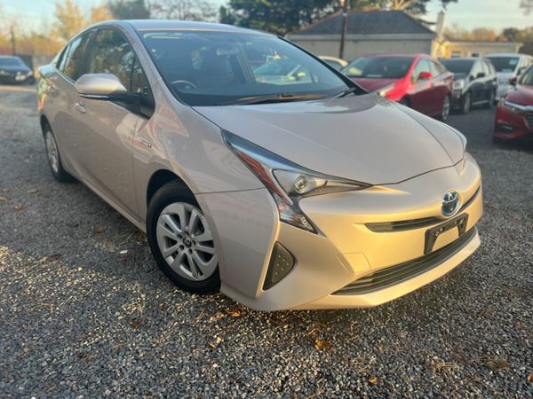 Toyota Prius ** new Arrival **2016 326375570