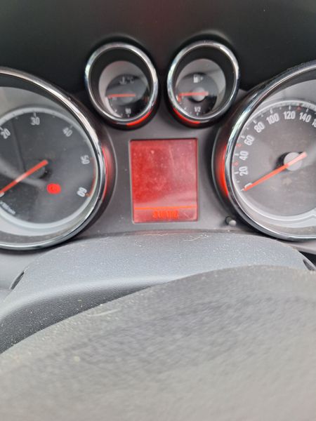 Opel Astra 2011 326555387