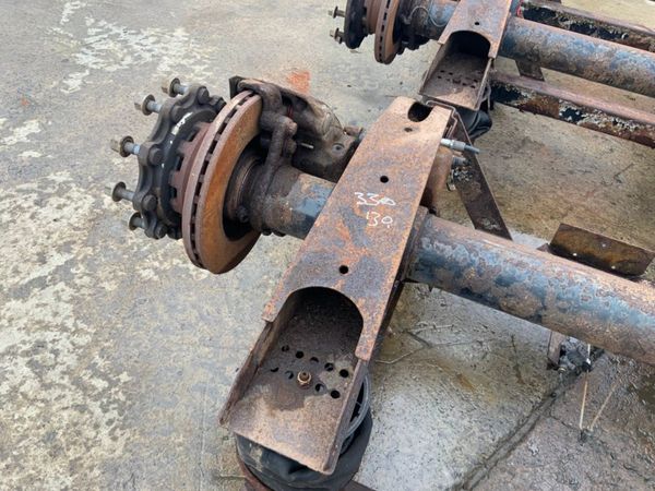 Trailer Trailer 1300mm SAF Axle. Disc Brakes..... 326694070