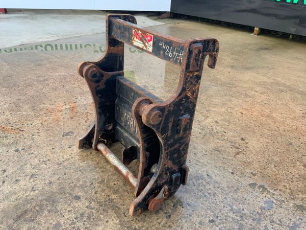MATBRO LOADER INTERFACE ATTACHMENT......498. 326815752