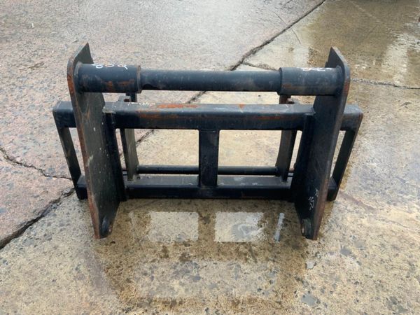 MANITOU HEADSTOCK ADAPTOR / INTERFACE..5826 326816775