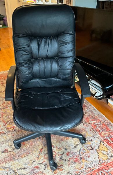 Swivel chair done deal sale