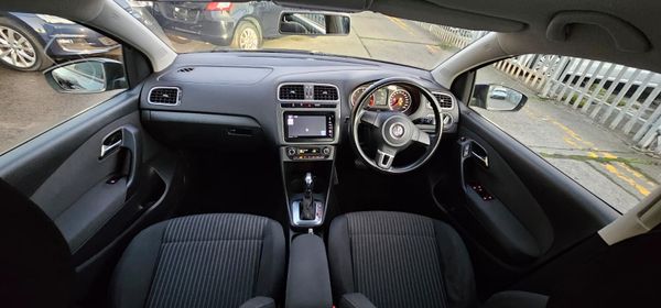 2014 Volkswagen Polo High Line Automatic 327074499
