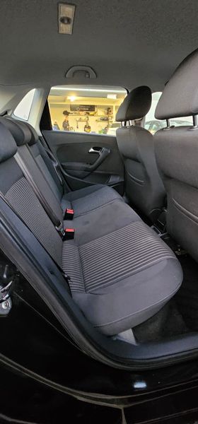 2014 Volkswagen Polo High Line Automatic 327074524