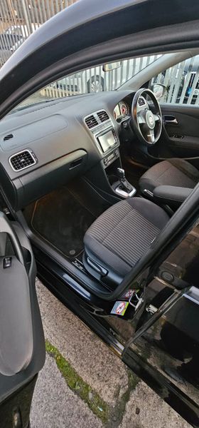 2014 Volkswagen Polo High Line Automatic 327074525