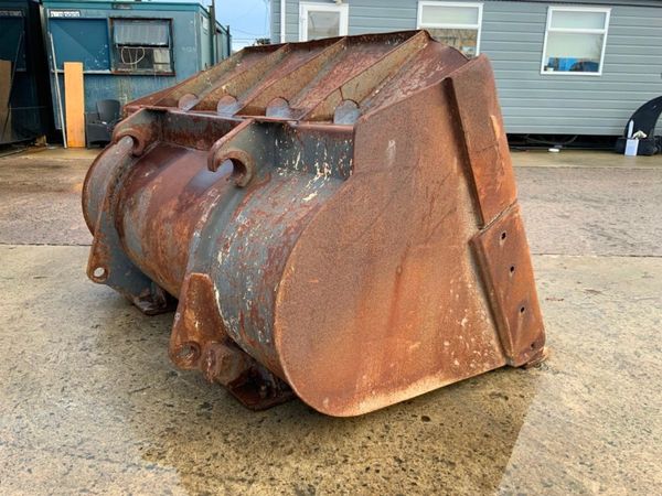 CASE WHEELED LOADER BUCKET.......263v. 327197855