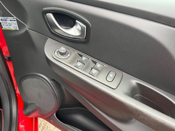 Renault Clio 2015, 1.2 5DR AUTOMATIC 327364469
