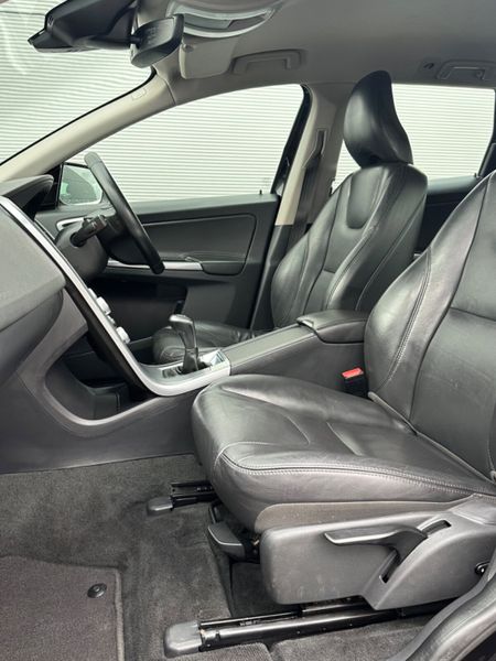 Volvo XC60 327449557
