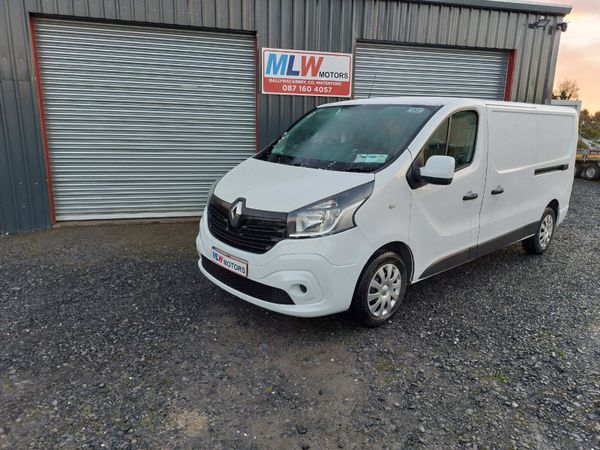 Renault Trafic 181 immaculate condition 327512376