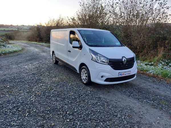 Renault Trafic 181 immaculate condition 327512419
