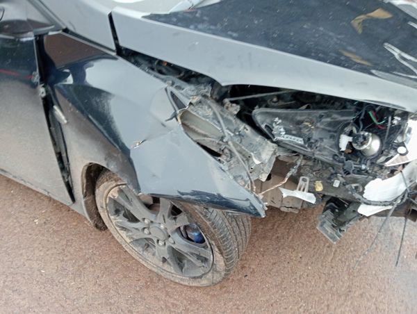 Hyundai i30 327611603