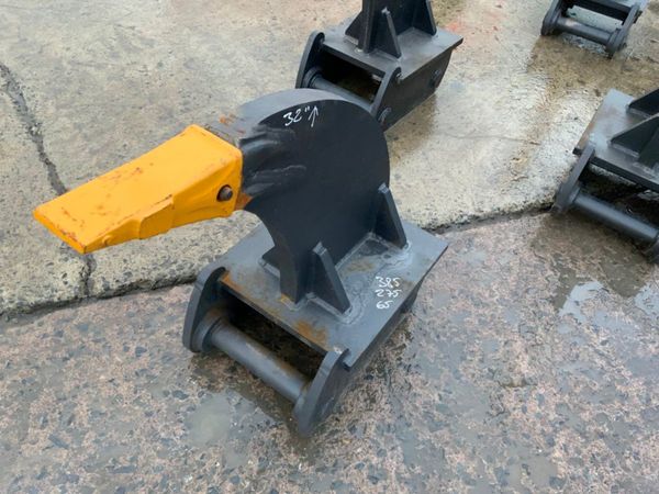 UNUSED 13 TONNE RIPPER TOOTH.....65mm PINS....... 327986168