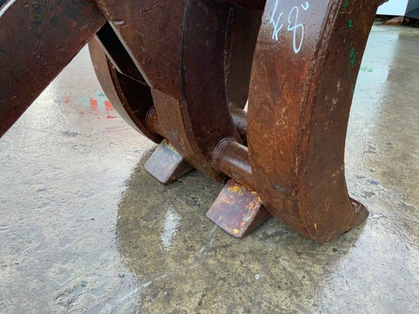 FIVE TYNE MANUAL GRAPPLE...90mm PINS....1076t. 328216188